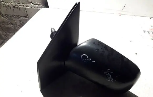 Toyota Yaris Manual wing mirror 