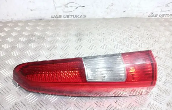 Volvo V70 Rear/tail lights 9154493