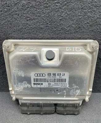 Audi A4 S4 B6 8E 8H Engine control unit/module 038906019LM 0281011213