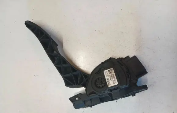 Volvo XC60 Accelerator throttle pedal 6G929F836DD 6PV00922003 C95YF01