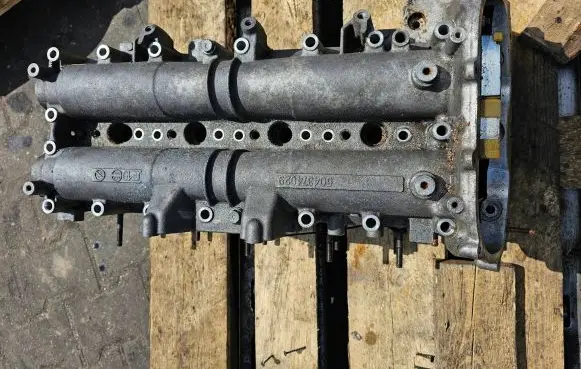 Iveco Daily 35 - 40.10 Engine head 