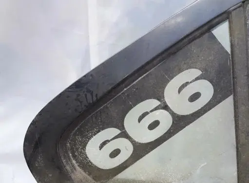 BMW 3 E36 Rear vent window glass 