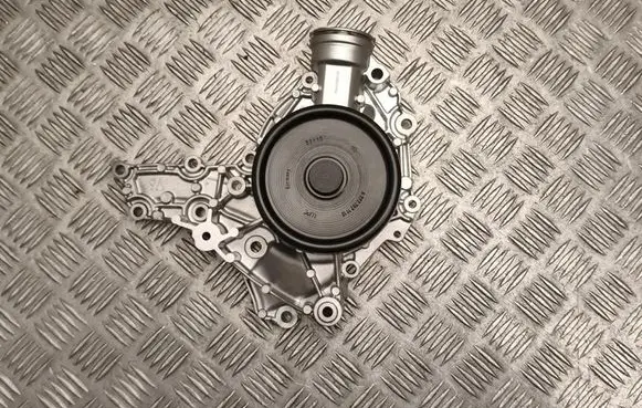 Mercedes-Benz S W221 Water pump A2722001801