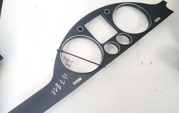 Volkswagen PASSAT B6 Other interior part 318370200 3c1858335am