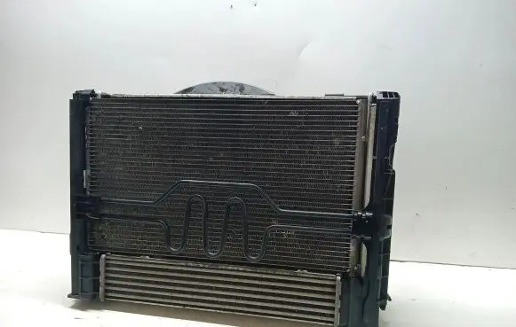 BMW X1 E84 Coolant radiator 2860161