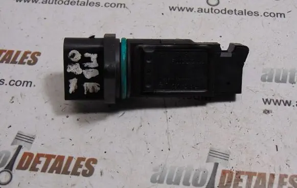 Mercedes-Benz E W211 Mass air flow meter F00C2G2068