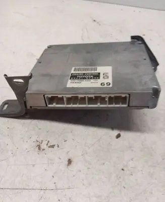 Toyota Avensis T250 Engine control unit/module 8966105690 MB1758006326 1758006326