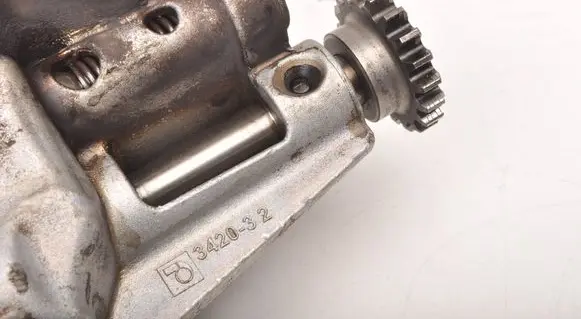 Nissan Qashqai Oil pump 150002257R