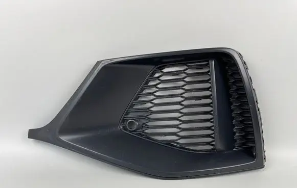 Audi Q8 Front bumper lower grill 4M8807681A 4M8807681 4M8919261A