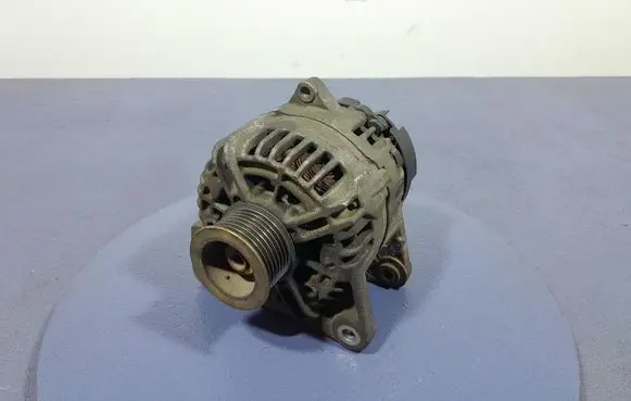 Renault Modus Generator/alternator 8200429898