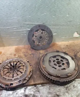 Renault Megane III Clutch set kit 301010001R