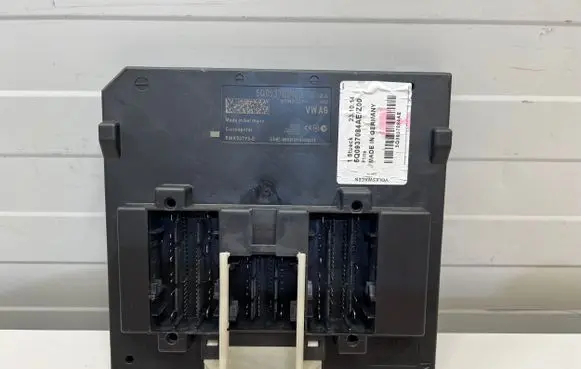 Audi A3 S3 8V Comfort/convenience module 5q0937084ae