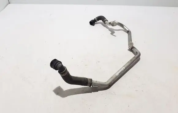 Mercedes-Benz AMG GT 4 x290 w290 Engine coolant pipe/hose A2562030902