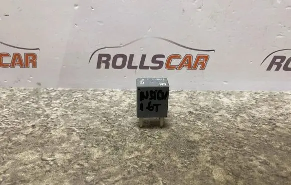 Opel Insignia A Other relay 13500112 0246