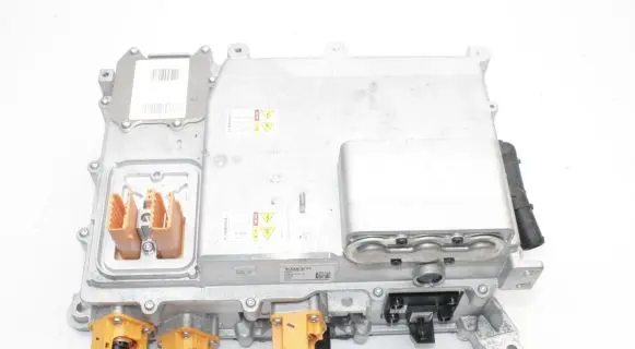 Volvo XC40 Voltage converter inverter 32335618