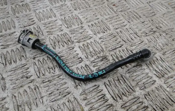 Mercedes-Benz B W247 Fuel line/pipe/hose 