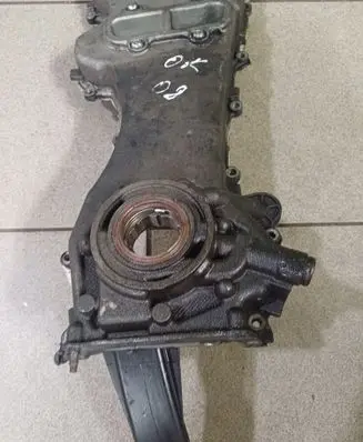 Opel Corsa D Timing chain cover 37004600