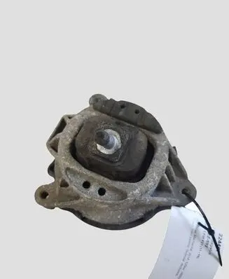 BMW 1 F20 F21 Engine mount bracket