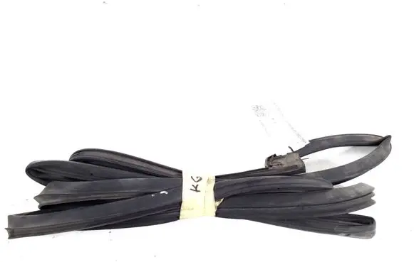 Lexus RX 330 - 350 - 400H Rubber seal rear door 67872-48030