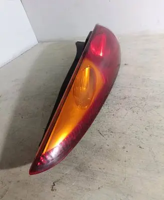 Nissan Almera Tino Rear/tail lights