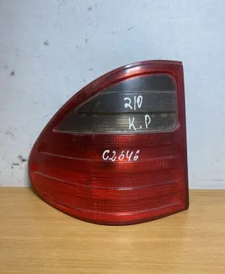 Mercedes-Benz E W210 Rear/tail lights A2108204764 C2646