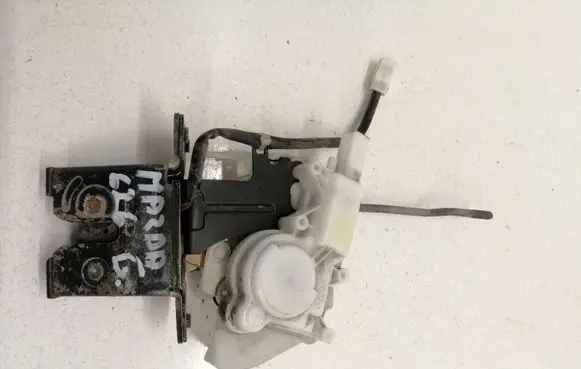 Mazda 626 Tailgate/trunk/boot lock/catch/latch B6701