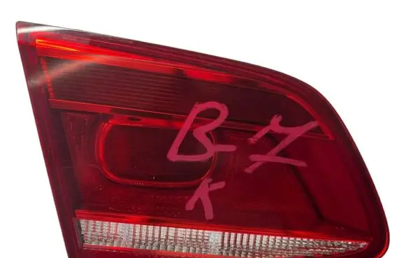 Volkswagen PASSAT B7 Tailgate rear/tail lights 3AE945093K 90004890