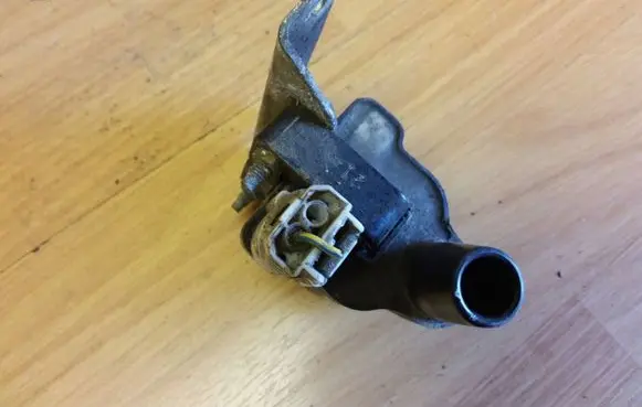 Mazda MX-3 High voltage ignition coil B6S718100