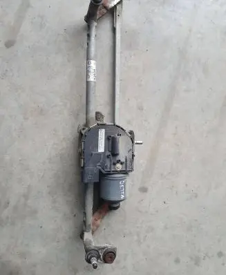 Volkswagen Jetta V Front wiper linkage and motor 1K1955119E 0930131067 1397220501