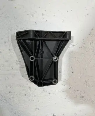 BMW 5 E60 E61 A/C compressor mount bracket 7792202 52794510
