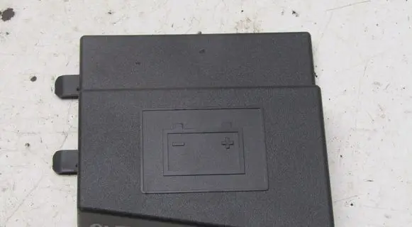 Mitsubishi Outlander Battery box tray 4578