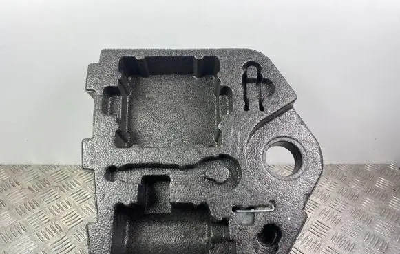 Seat Arona Trunk bottom trim panel 
