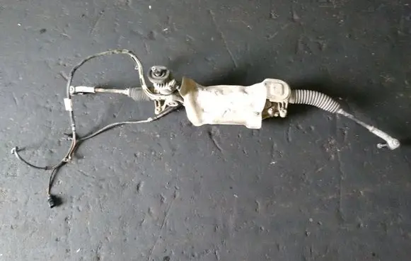 Volkswagen Golf VI Steering rack 1K1423051EA