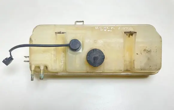 Coolant expansion tank/reservoir