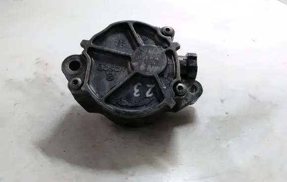 Peugeot 407 Vacuum pump D1561A
