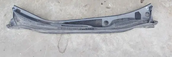 Toyota Avensis Verso Wiper trim 5570844110 45620110490