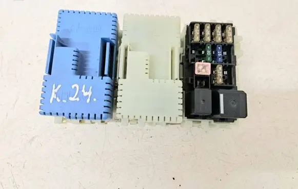 Volvo V70 Fuse module 