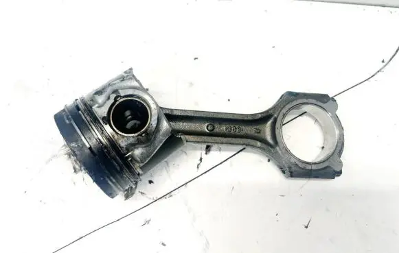 Hyundai Accent Piston with connecting rod