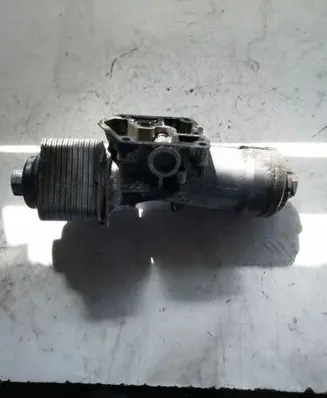 Volkswagen PASSAT B6 Oil filter mounting bracket 045115389J