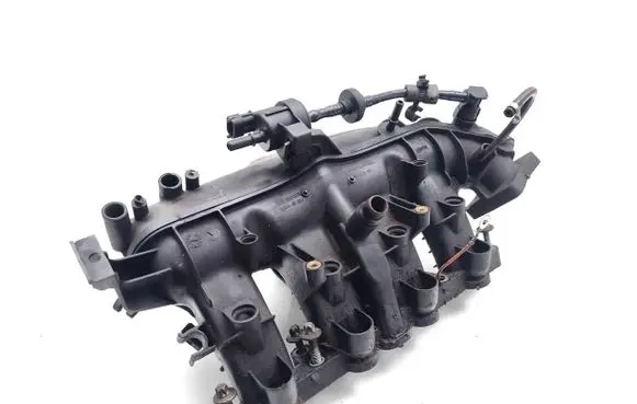 Opel Corsa D Intake manifold 55573171