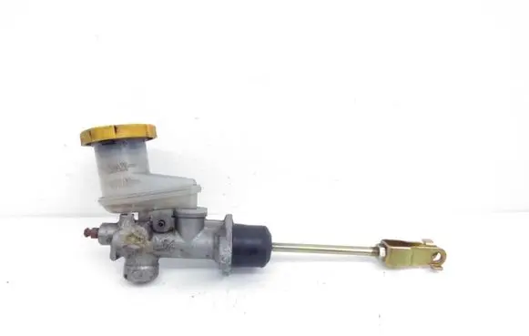 Subaru Legacy Clutch master cylinder