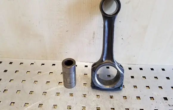 Opel Frontera A Connecting rod/conrod 