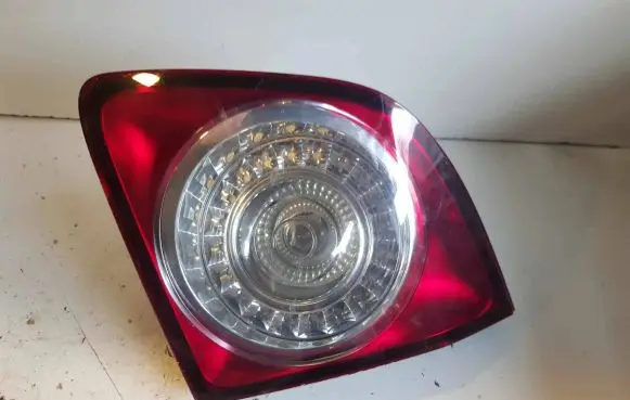 Volkswagen Golf Plus Tailgate rear/tail lights 5M0945094H 183123 96496202