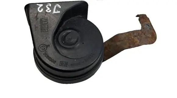 Volvo V50 Horn signal 30744027