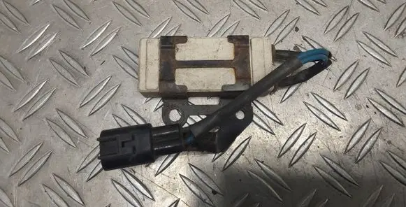 Toyota Corolla Verso AR10 Coolant fan relay 2468103560