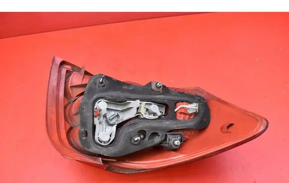 Toyota Auris 150 Rear/tail lights 81550-02380-00