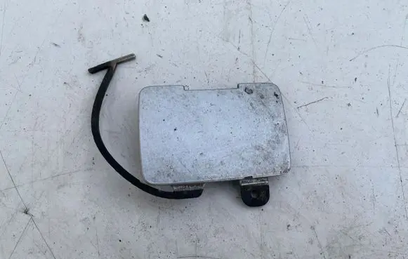 Volvo V70 Front tow hook cap/cover 9193320