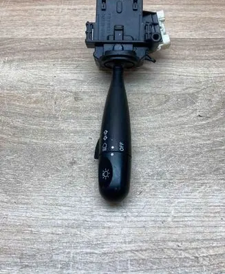 Toyota Yaris Indicator stalk 1736482