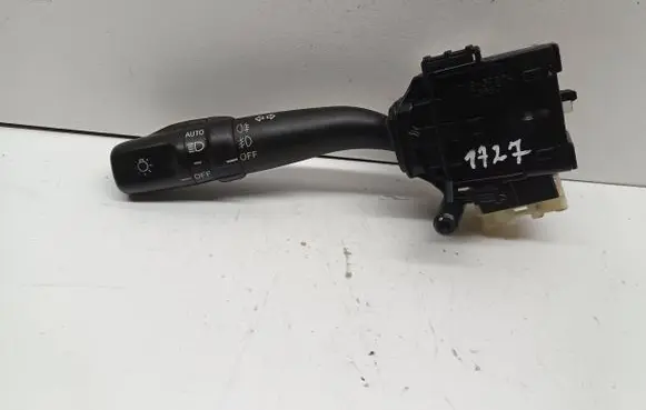 Toyota Avensis T250 Indicator stalk 173650