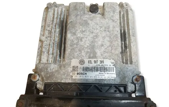 Volkswagen PASSAT B6 Engine control unit/module ECU 0281015029 03L907309 EDC17CP14